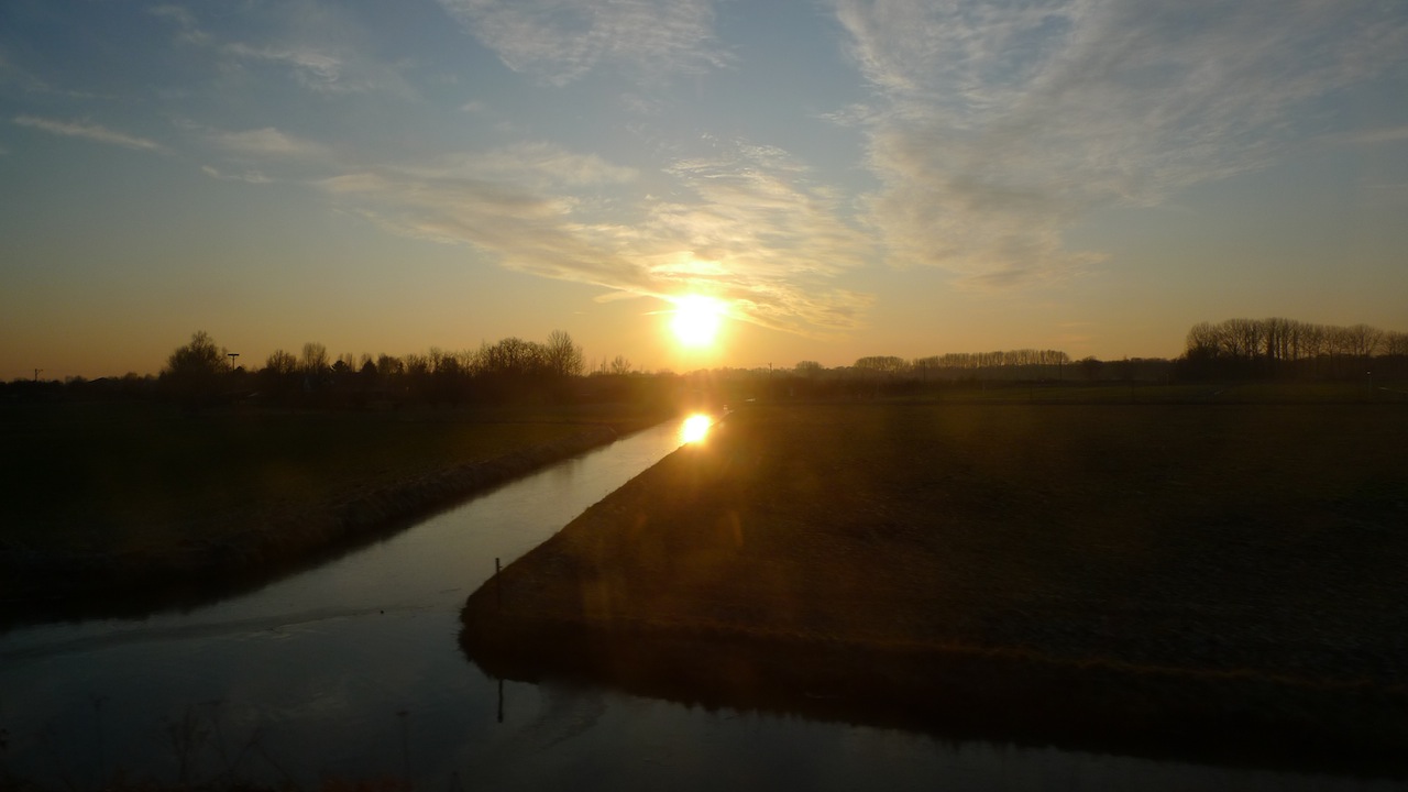 Uit het treinraampje