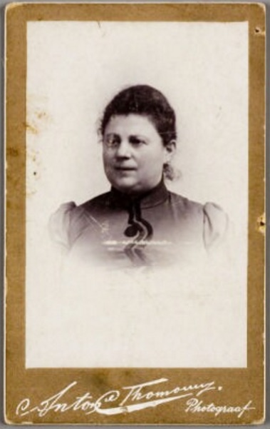 Sofie Loterijman, moeder van Aäron Loterijman